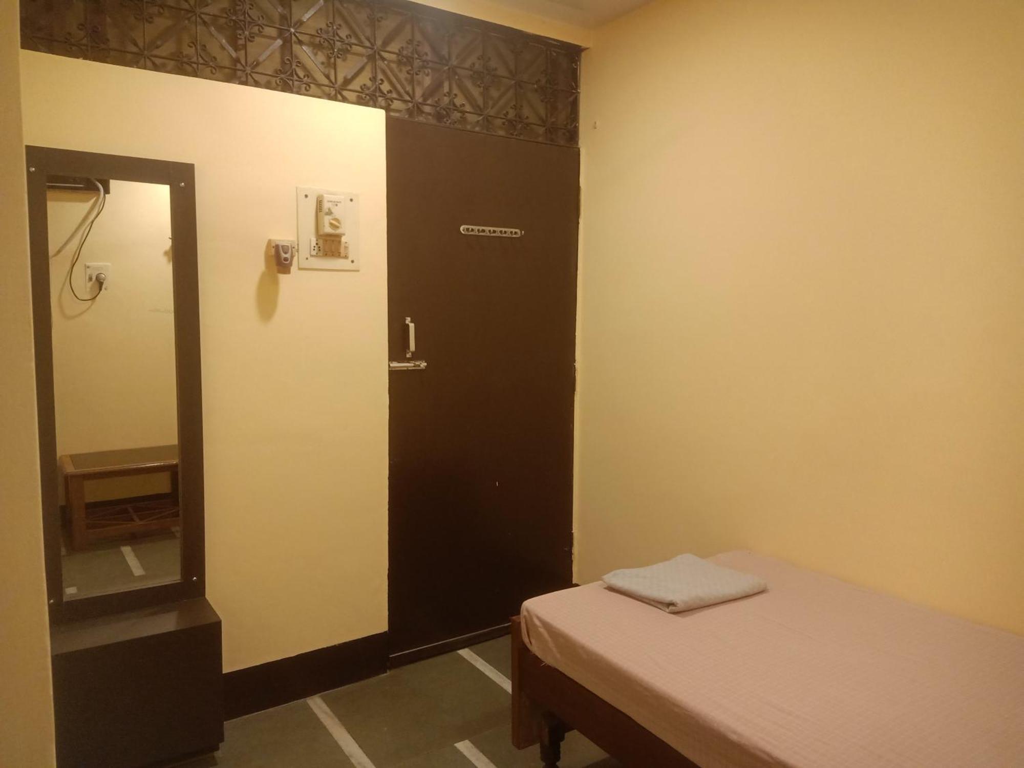 瓦拉纳西 辛迪亚旅馆酒店 外观 照片